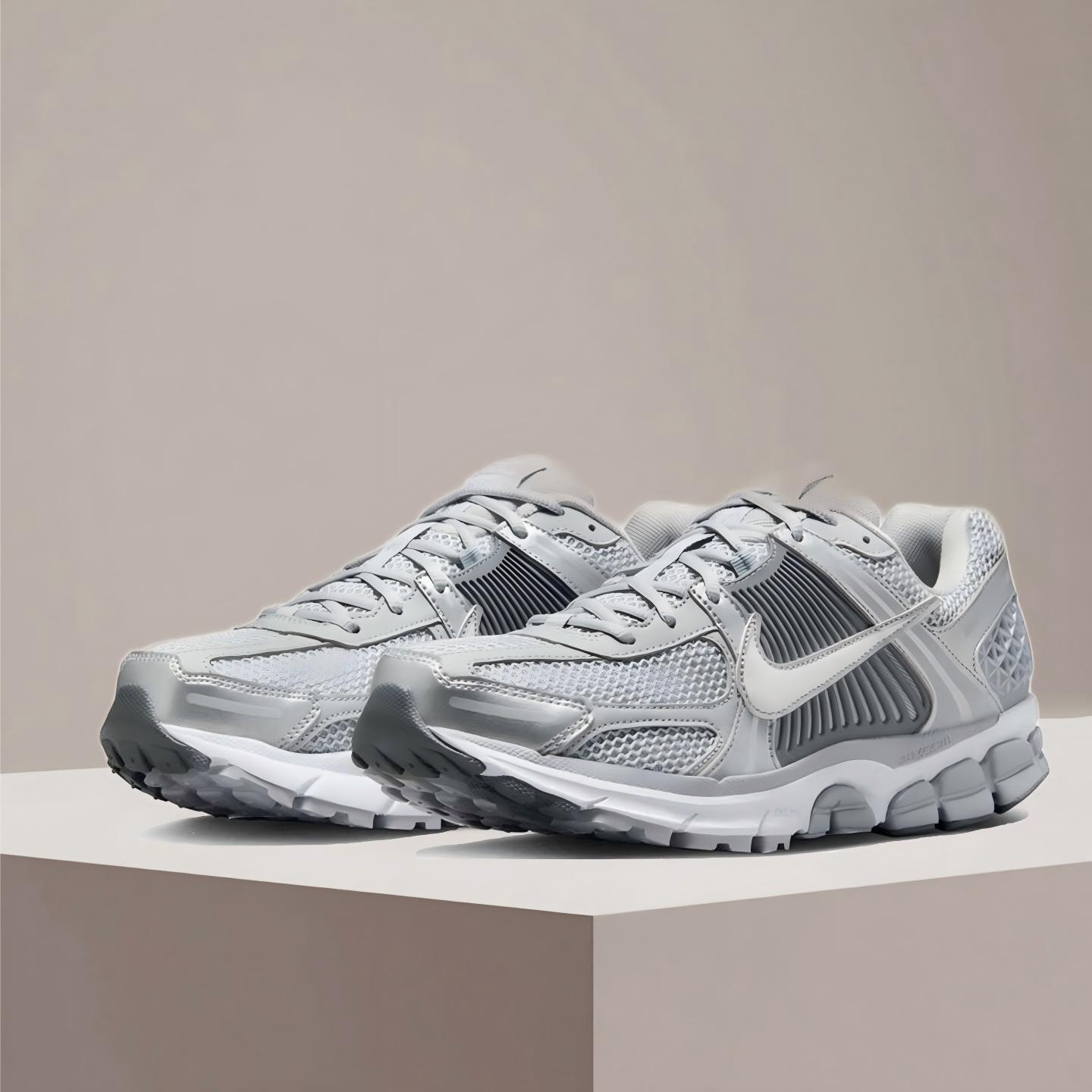 Women Shoes Running Nike - Кроссовки Nike Zoom Vomero 5 Yankees