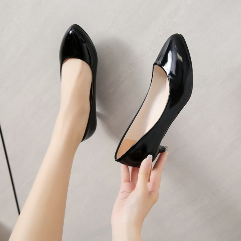 Женские туфли на среднем каблу – обзор и цена Women Shoes Black