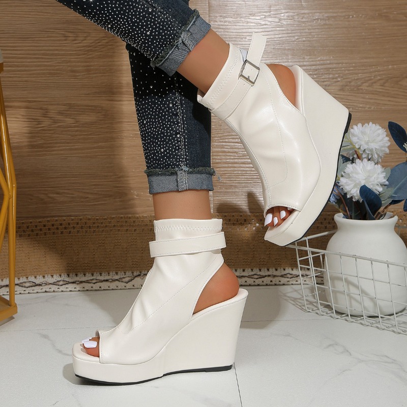 Новые летние женские сандалии  – обзор и цена Square Toe Mule